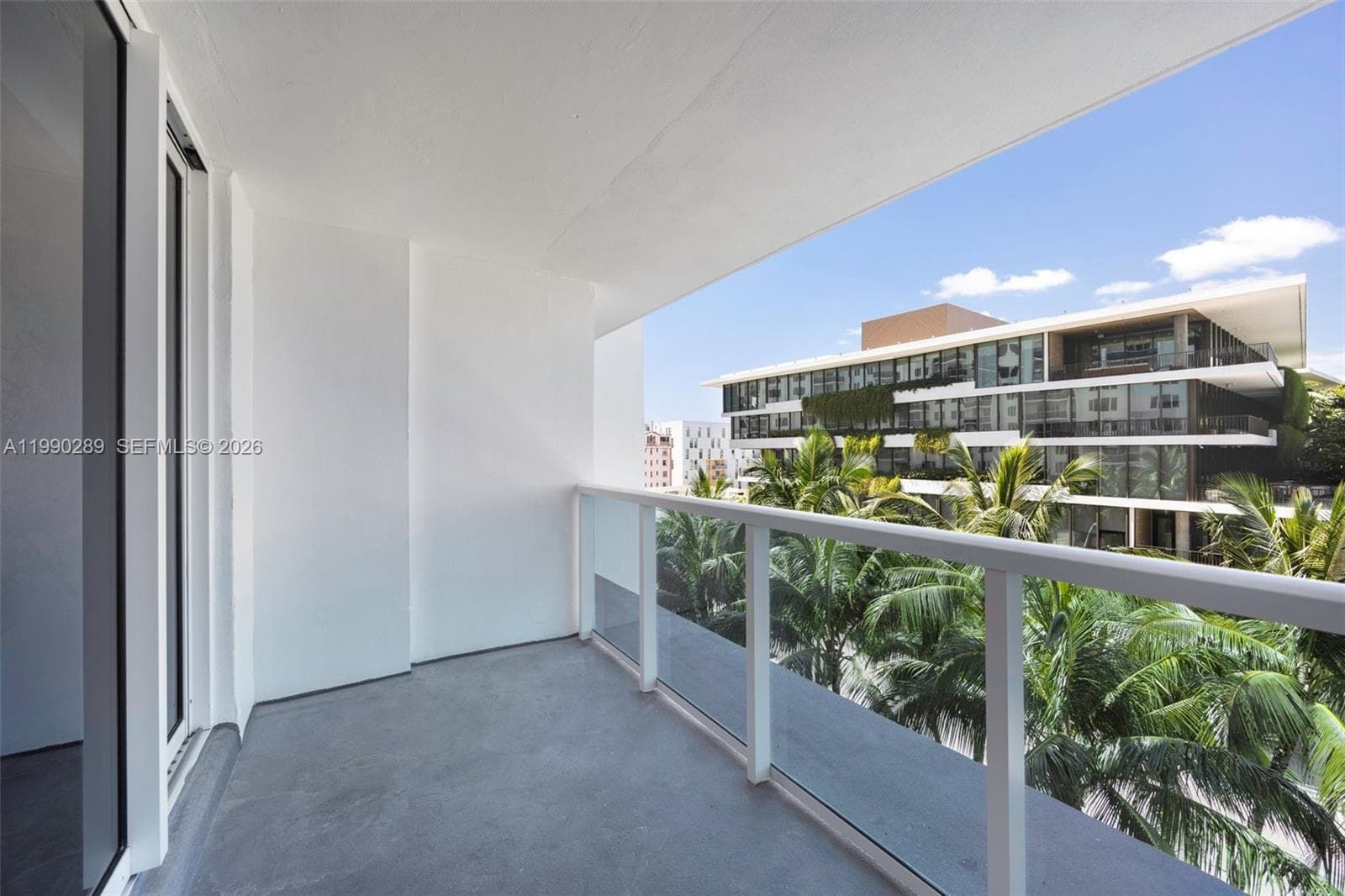 A11990289 — Miami Beach — 23