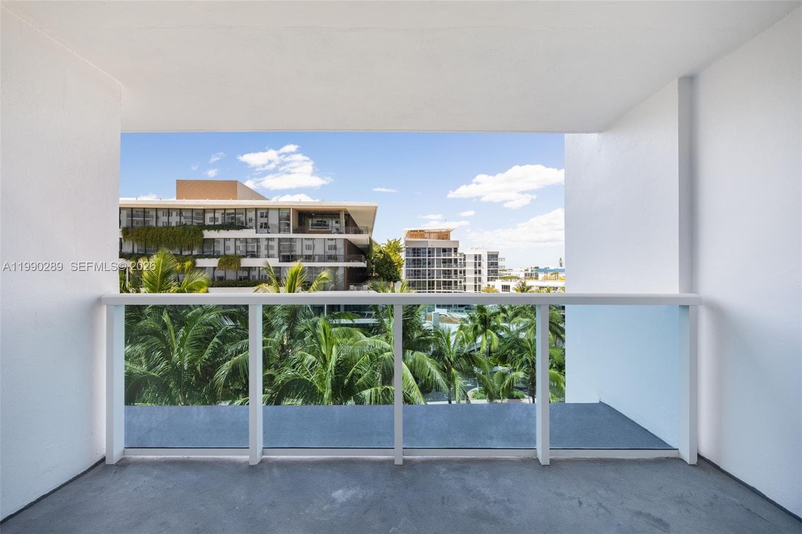 A11990289 — Miami Beach — 22