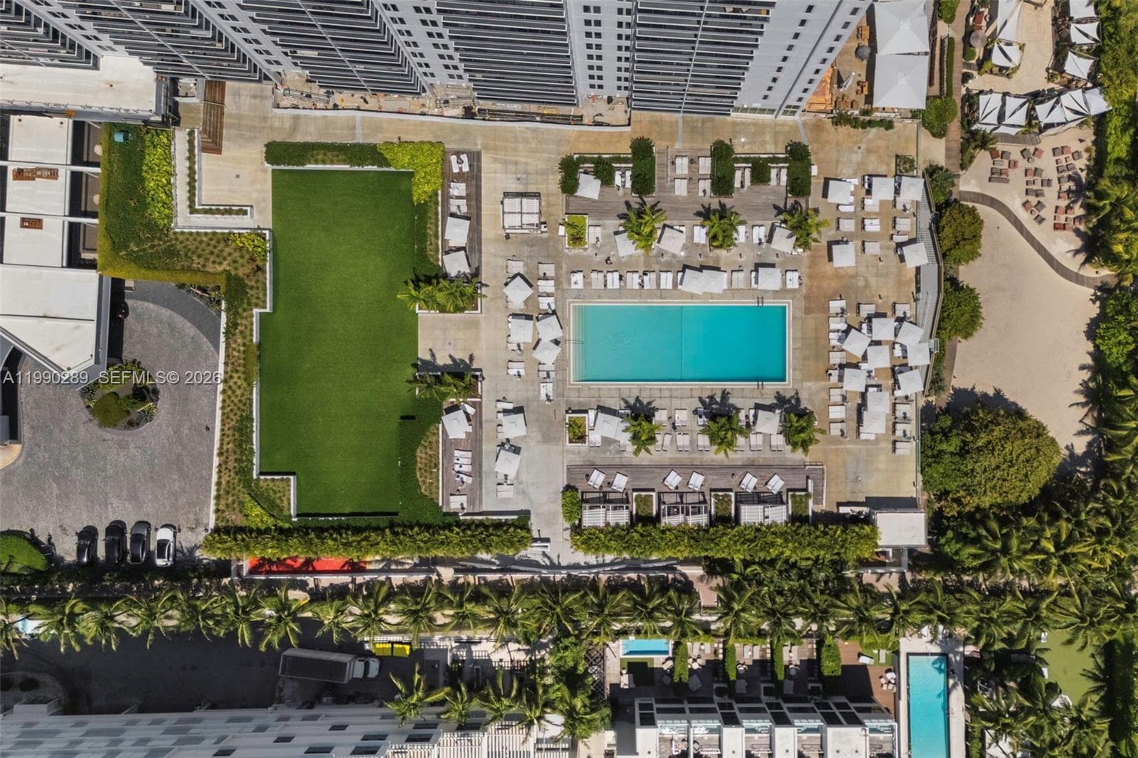 A11990289 — Miami Beach — 29