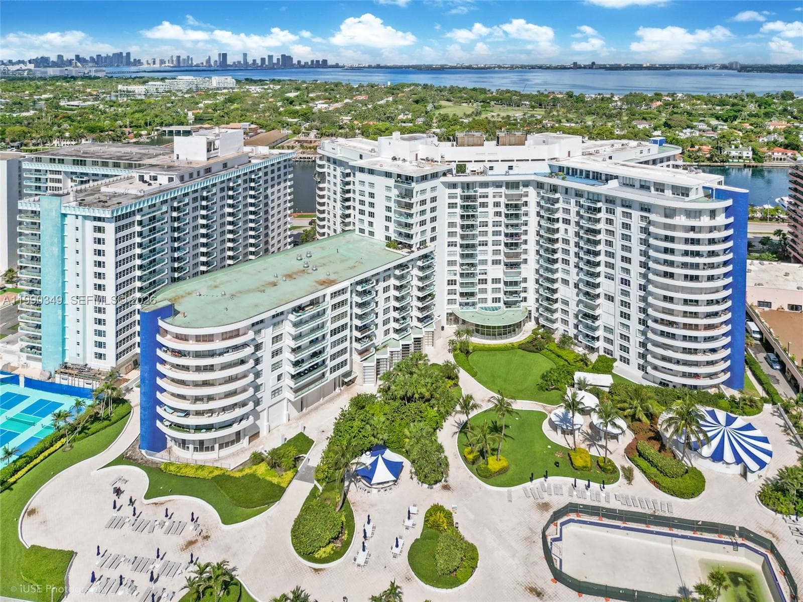 A11990349 — Miami Beach