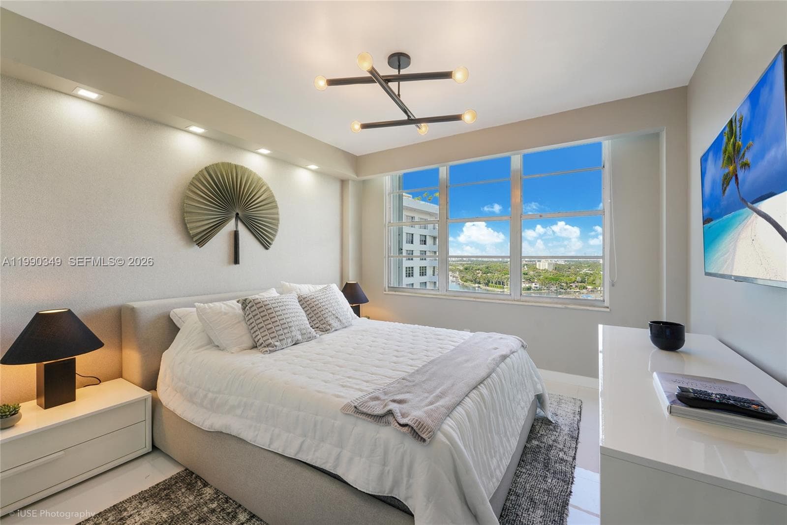 A11990349 — Miami Beach — 21