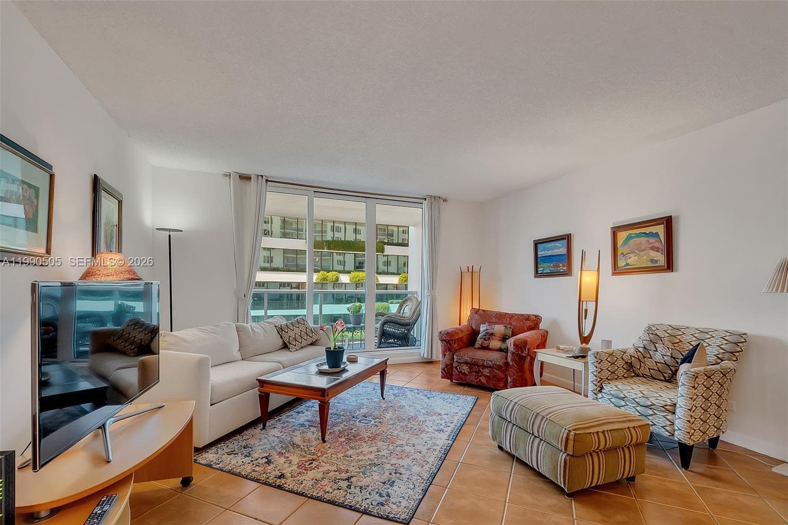 A11990505 — Miami Beach — 10
