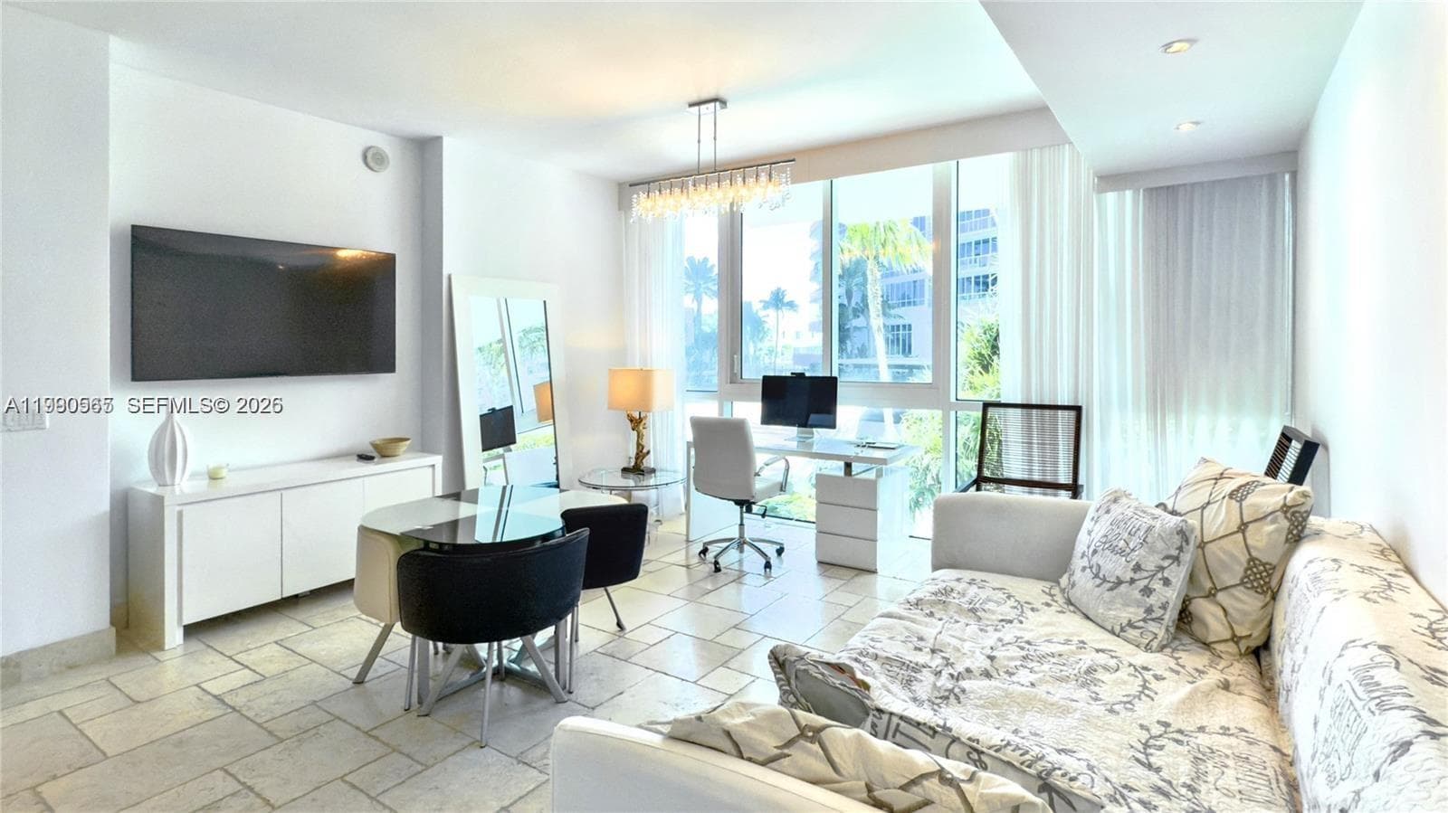 A11990565 — Miami Beach — 6