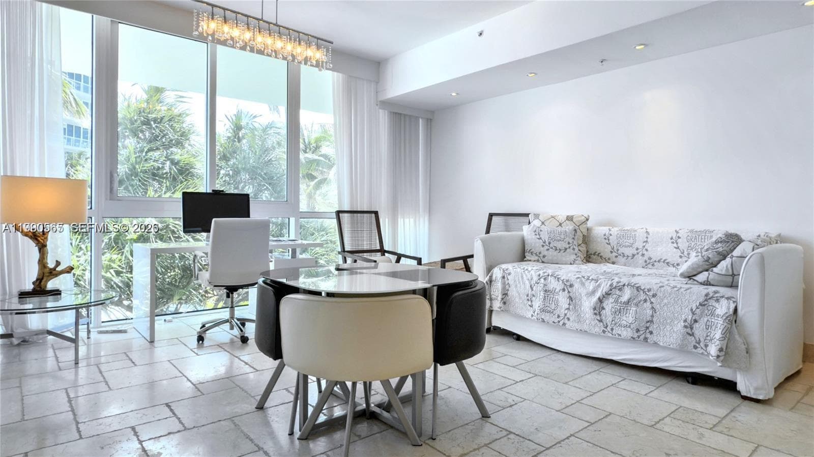 A11990565 — Miami Beach — 4