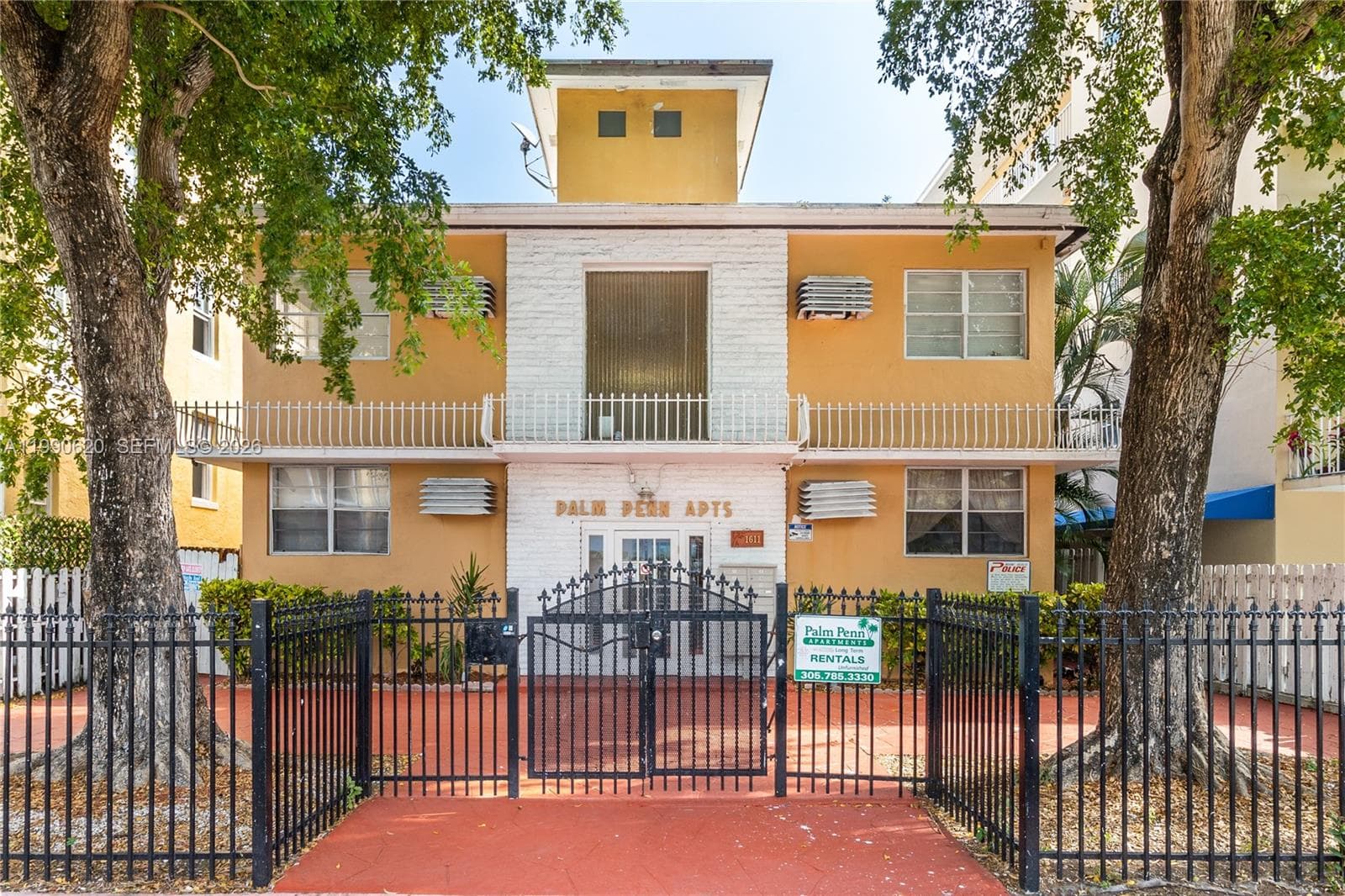 A11990620 — Miami Beach — 2