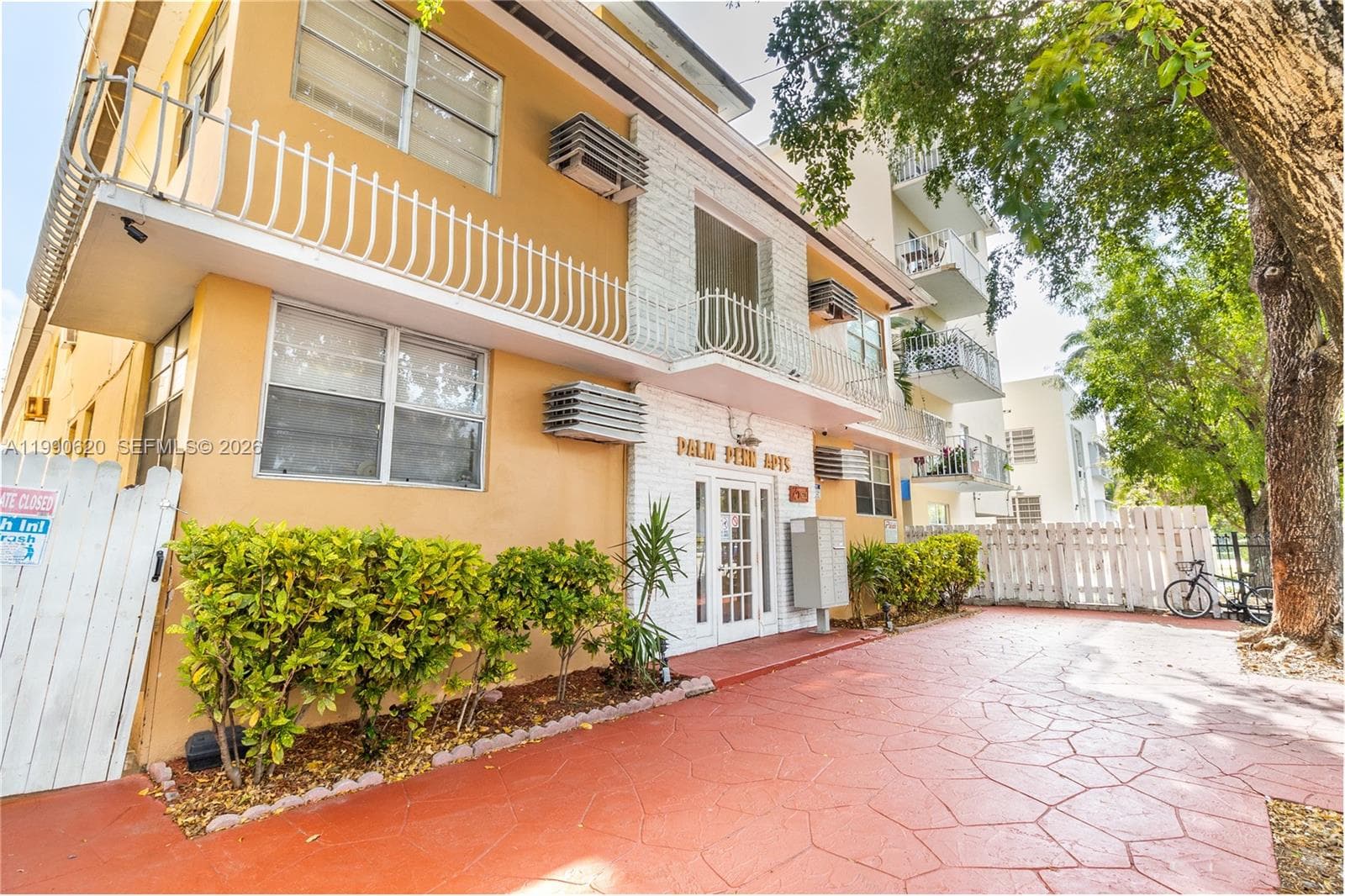A11990620 — Miami Beach — 4