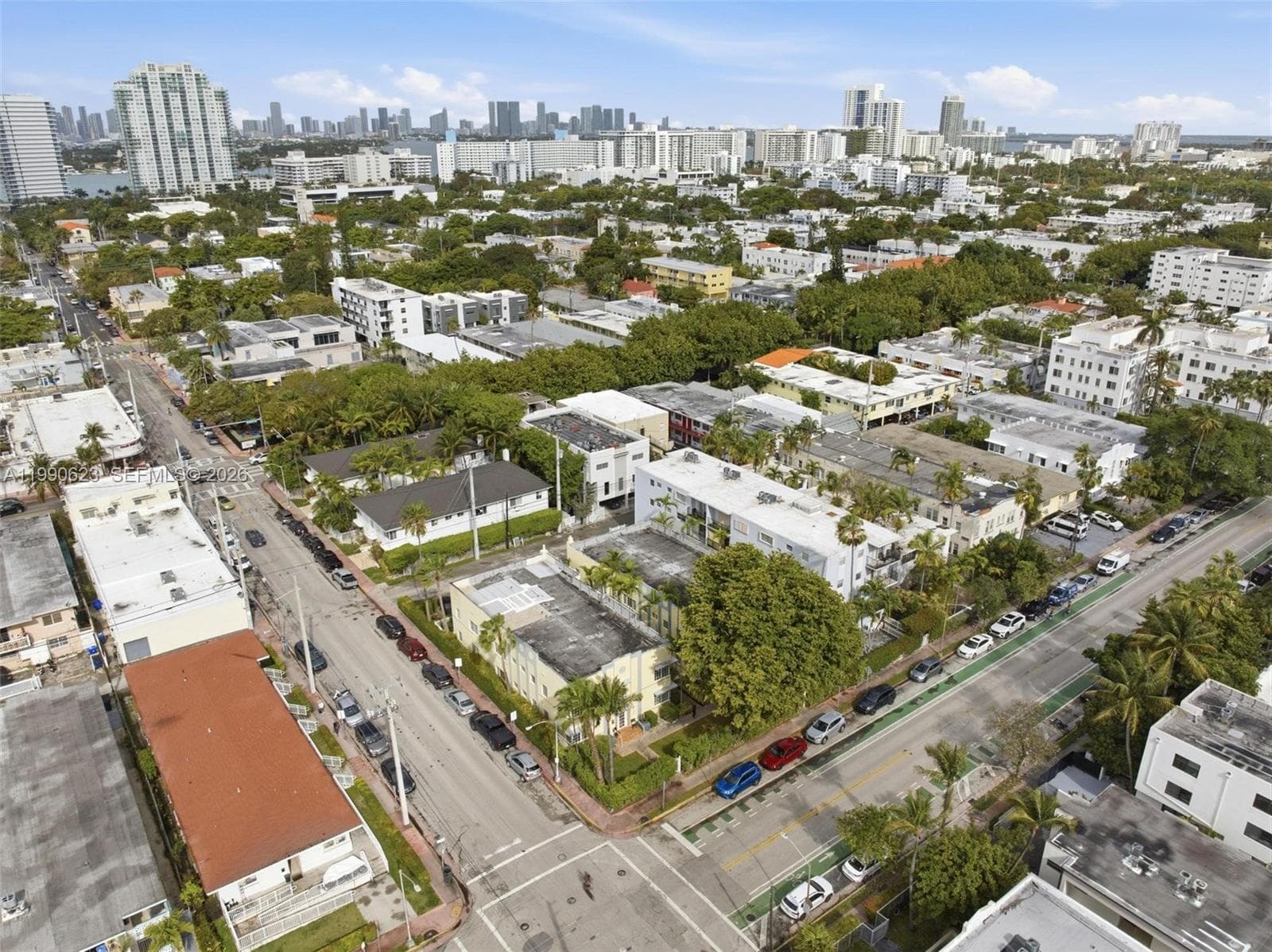 A11990623 — Miami Beach — 28