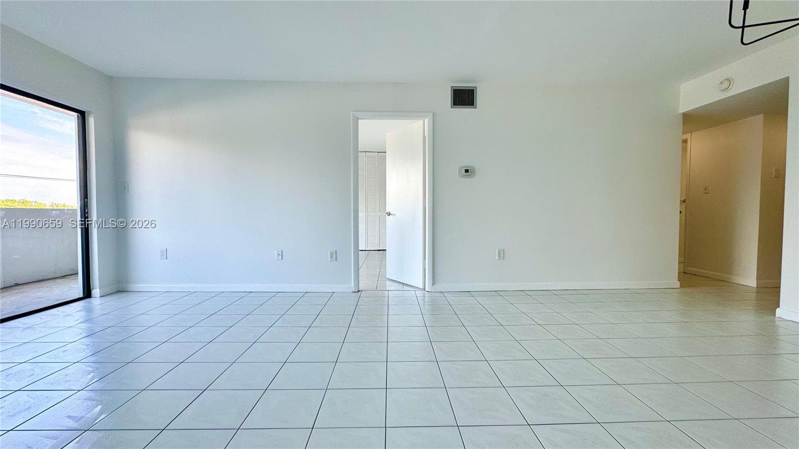 A11990659 — Miami Beach — 7
