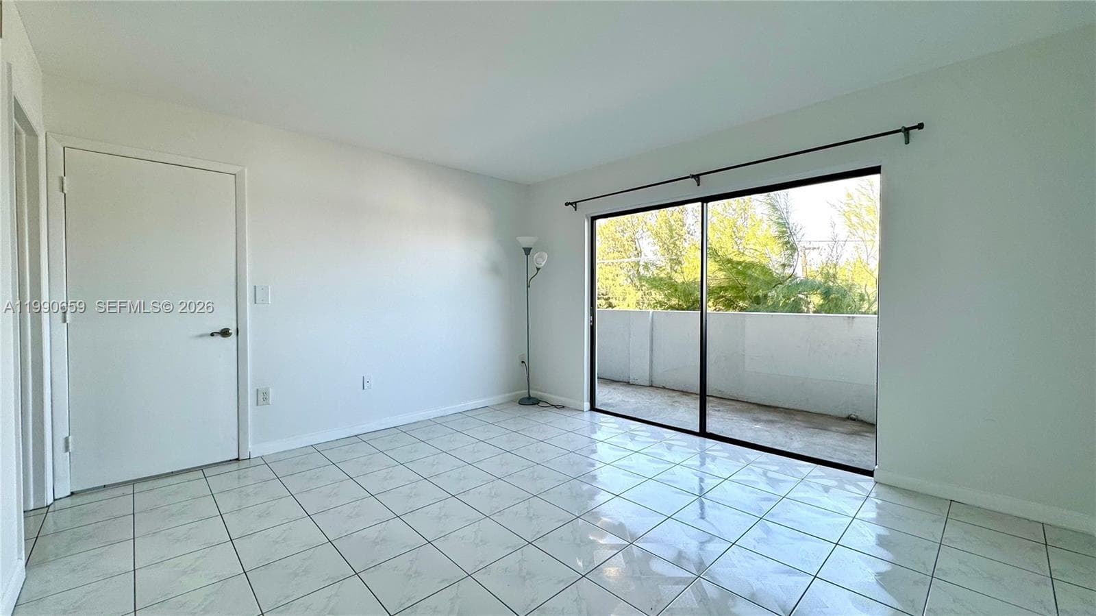 A11990659 — Miami Beach — 10