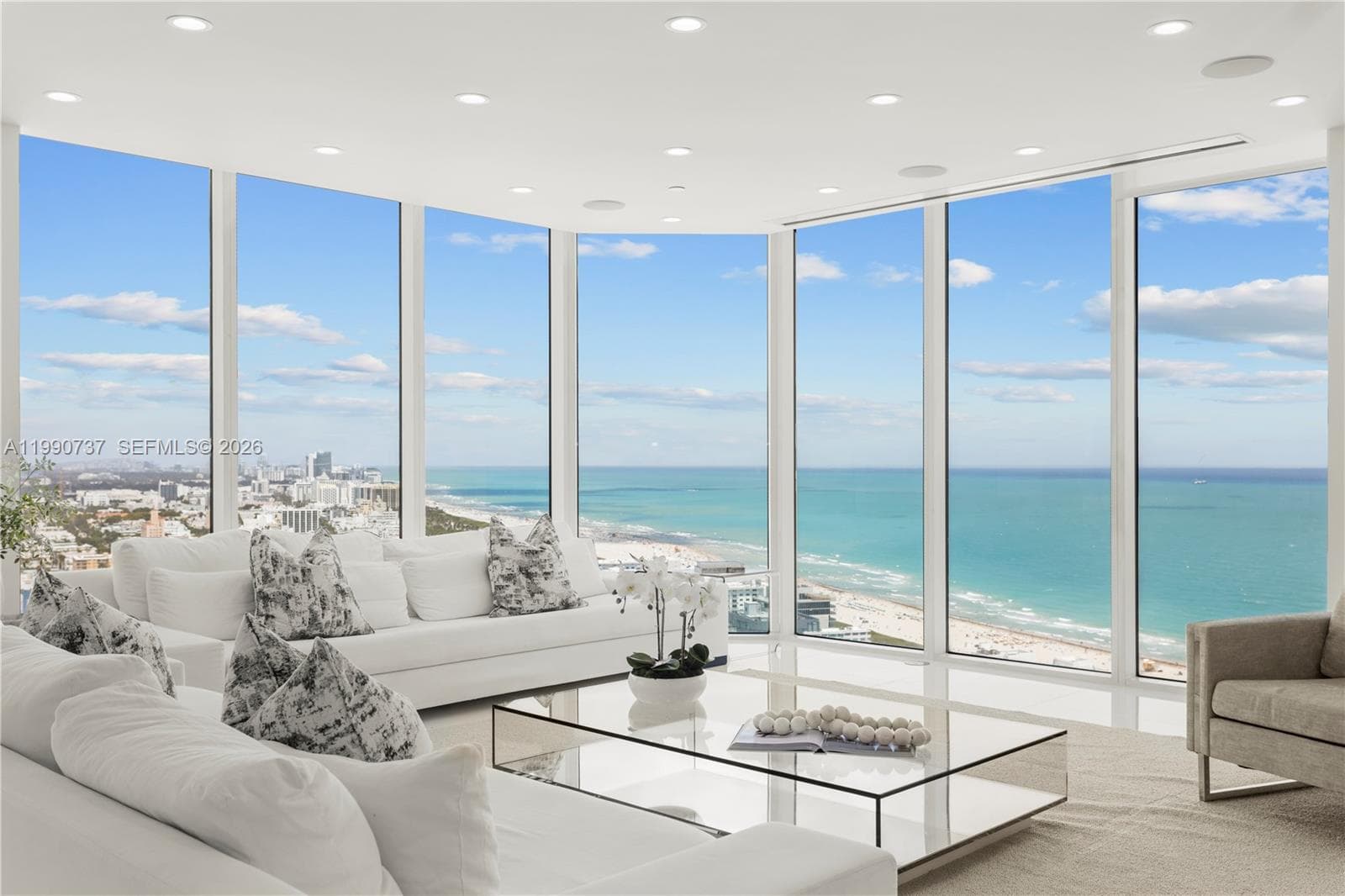 A11990737 — Miami Beach — 23