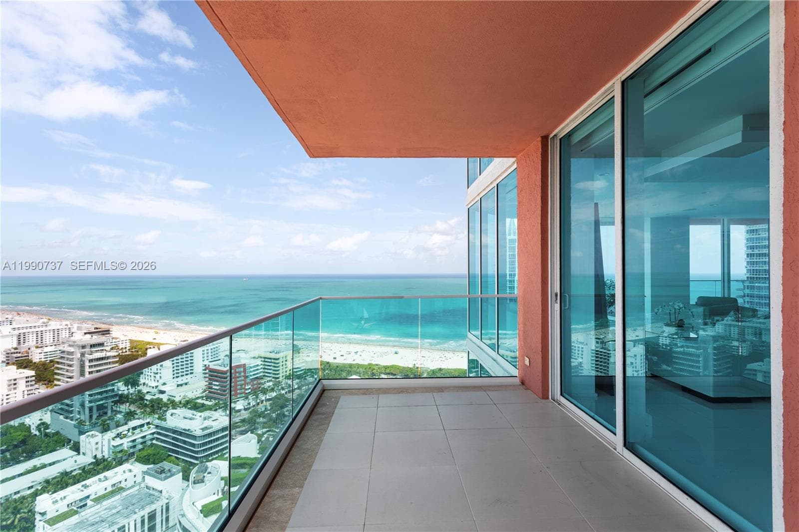 A11990737 — Miami Beach — 27