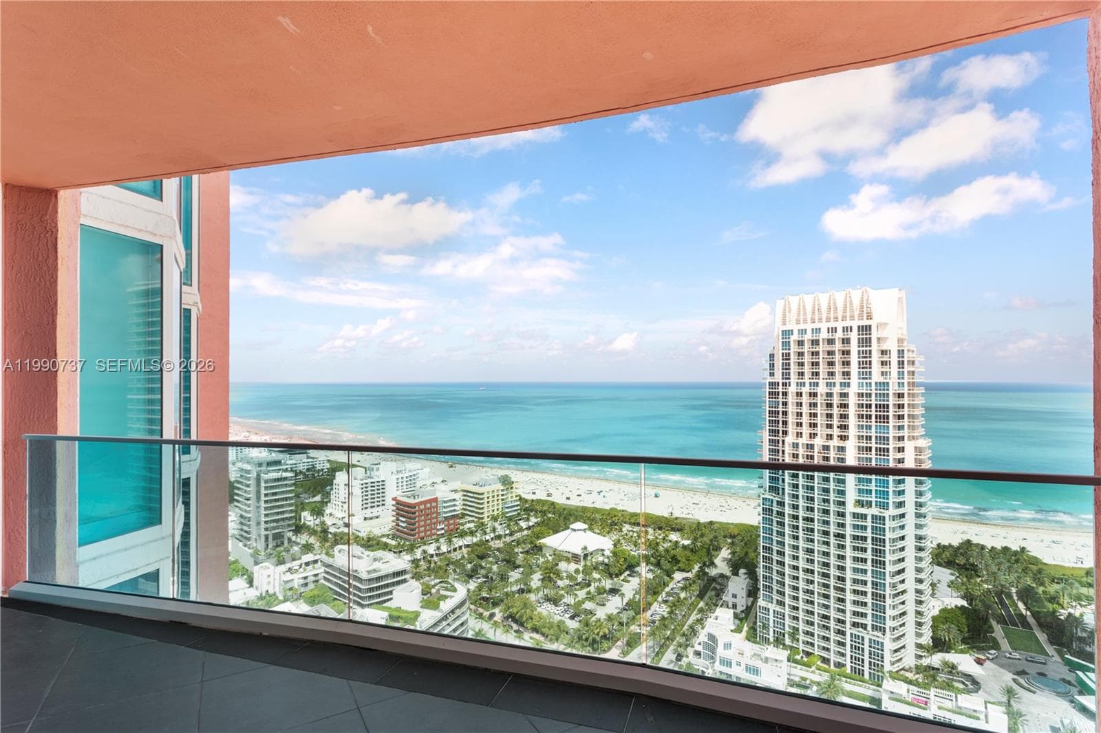 A11990737 — Miami Beach — 12