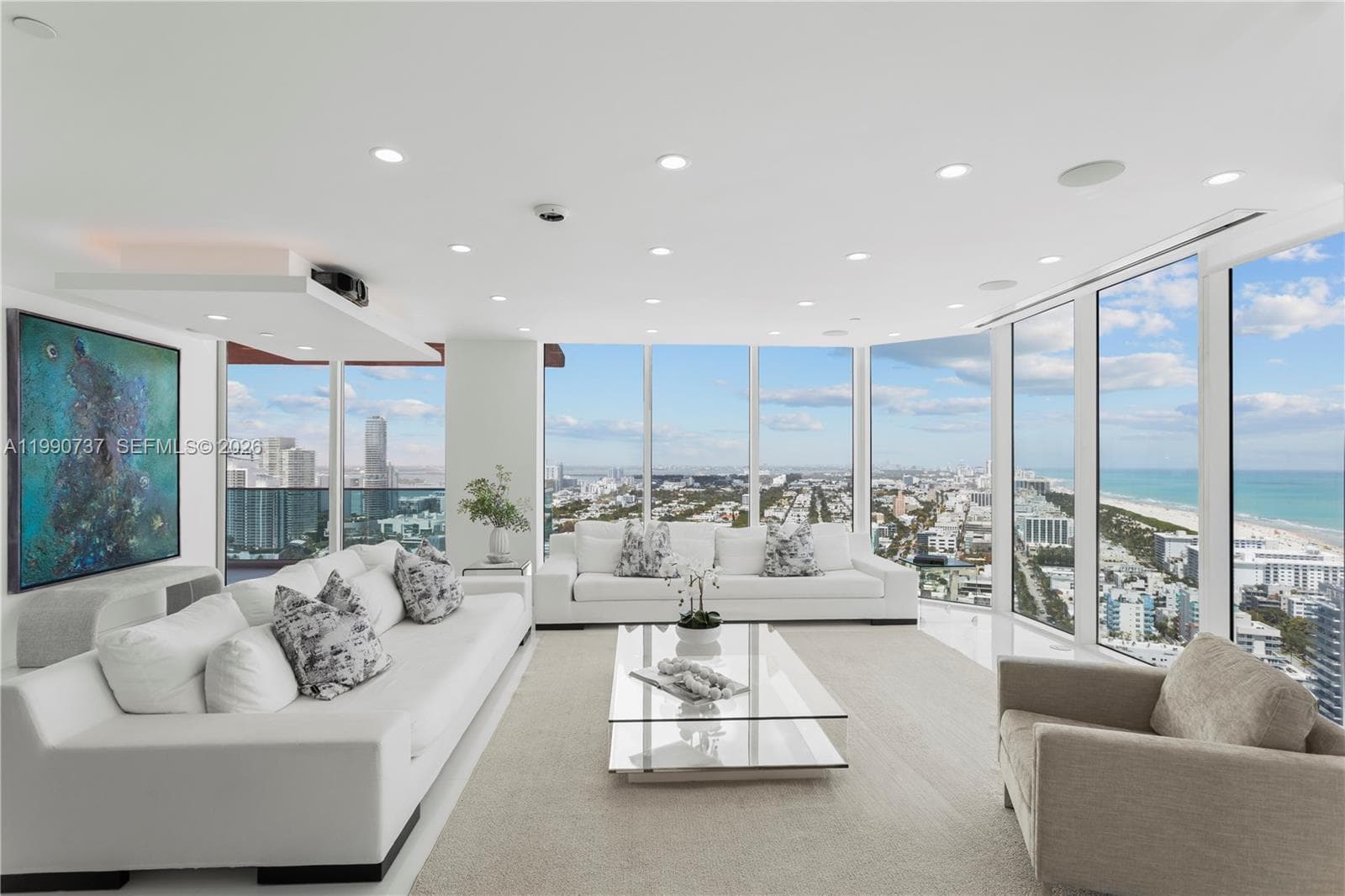 A11990737 — Miami Beach — 22