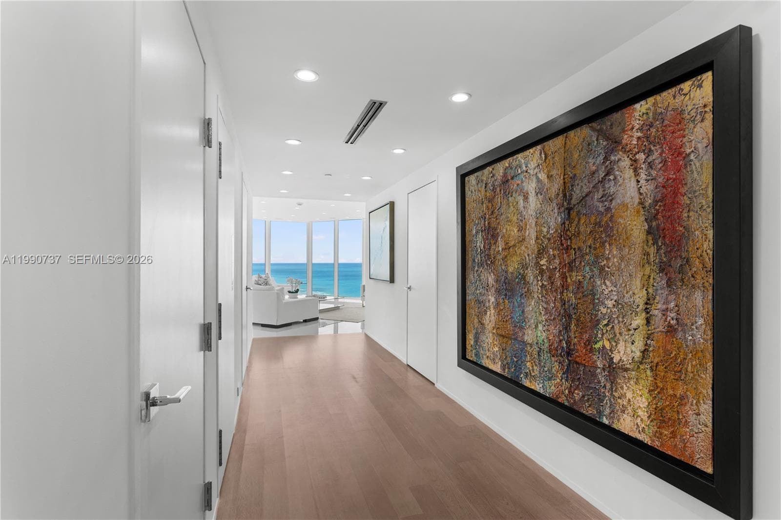 A11990737 — Miami Beach — 21
