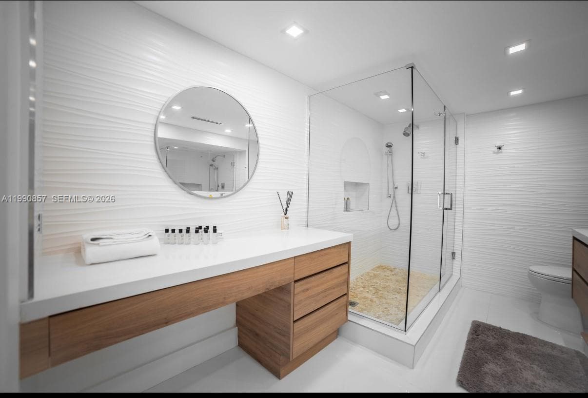 A11990857 — Miami Beach — 18