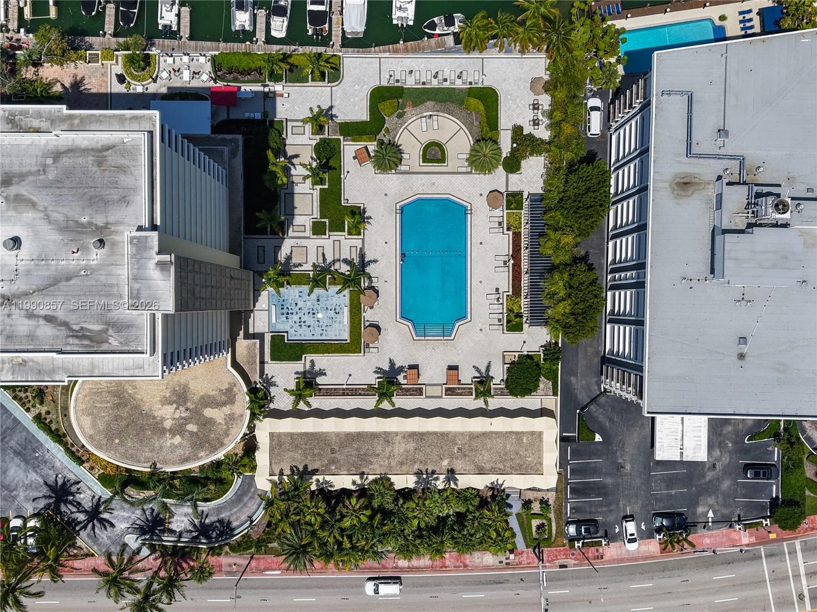 A11990857 — Miami Beach — 40