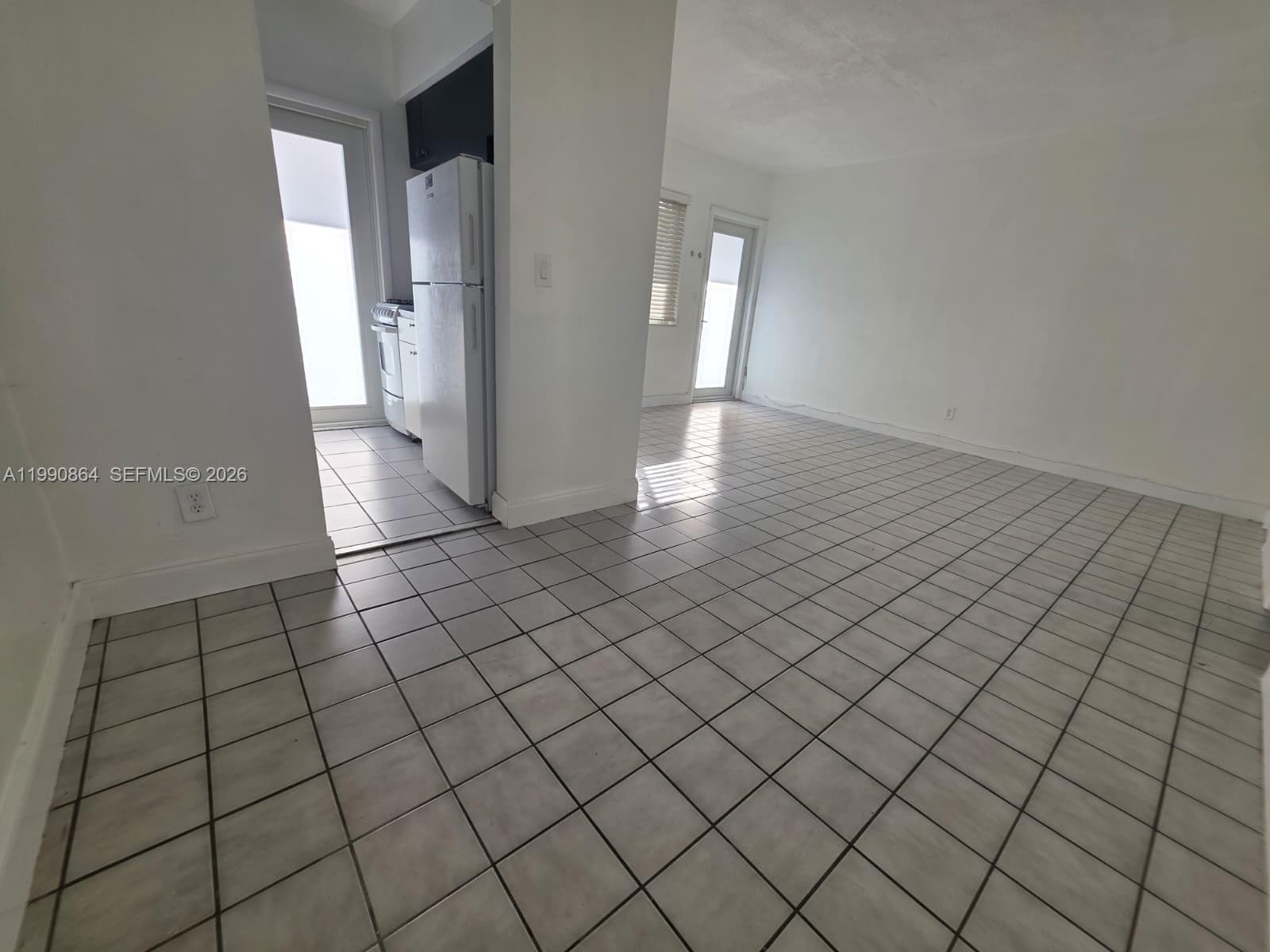 A11990864 — Miami Beach — 6