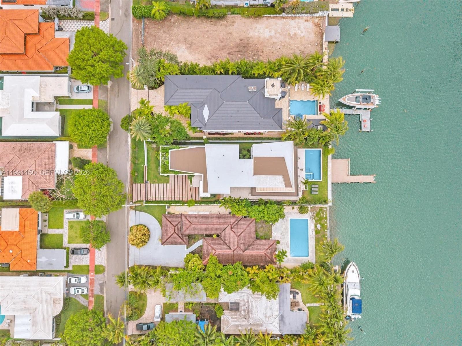 A11991150 — Miami Beach — 48