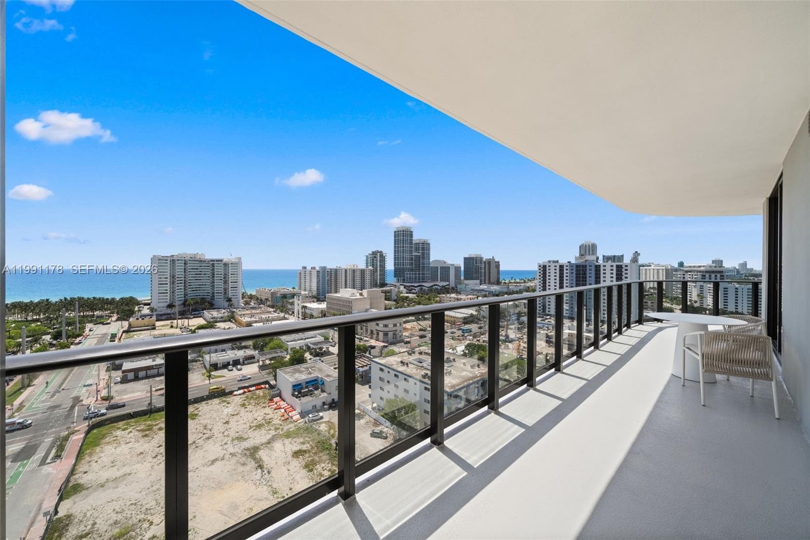 A11991178 — Miami Beach — 23