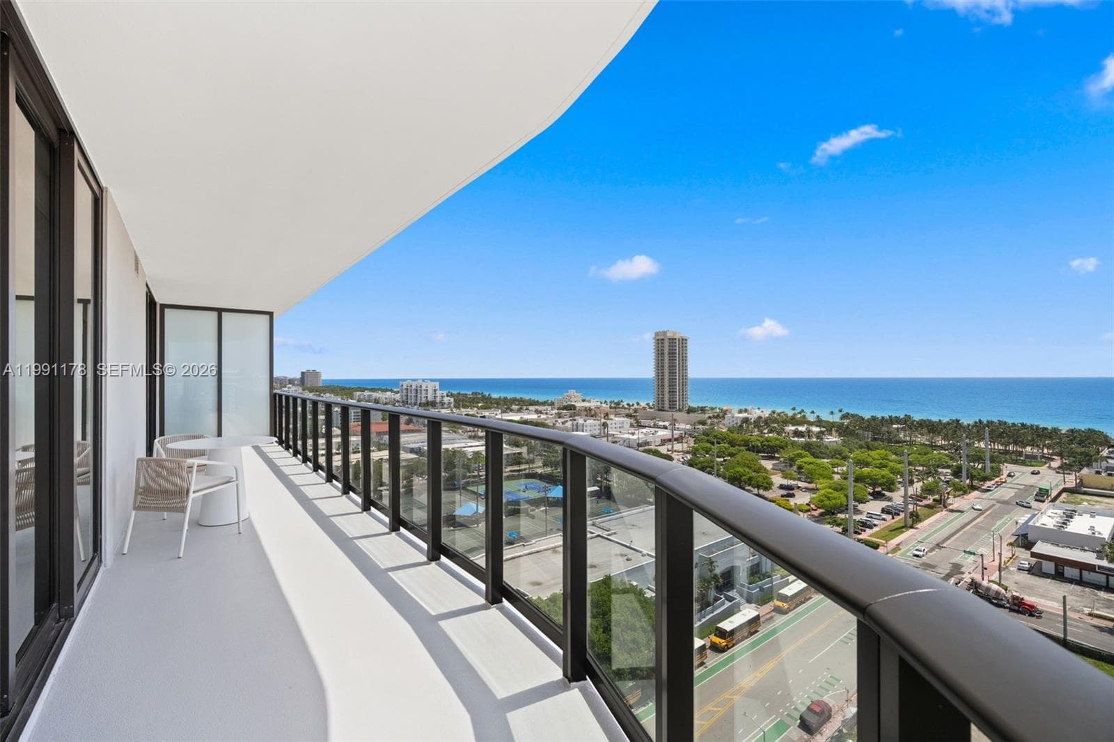 A11991178 — Miami Beach — 24