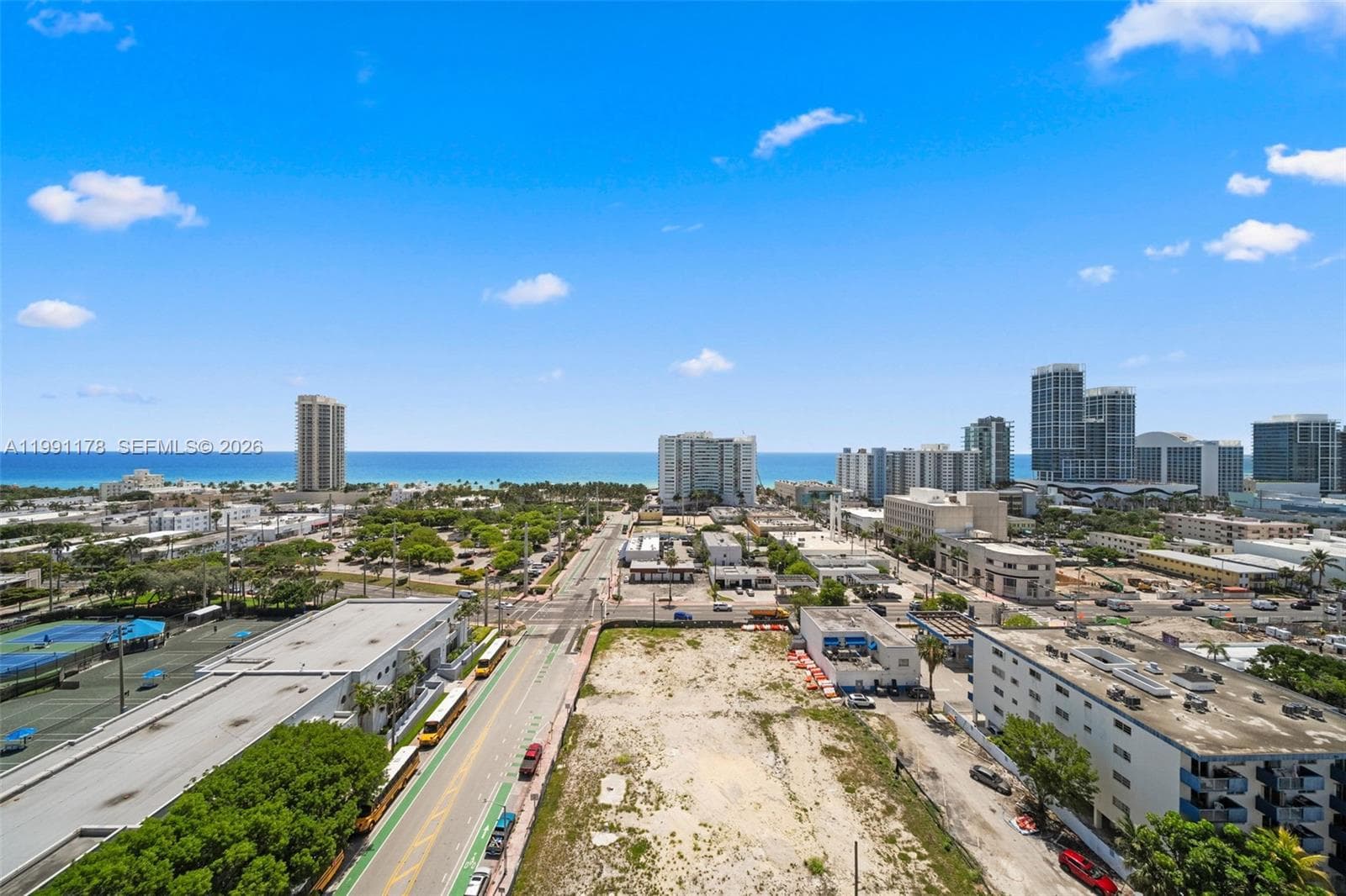 A11991178 — Miami Beach — 25
