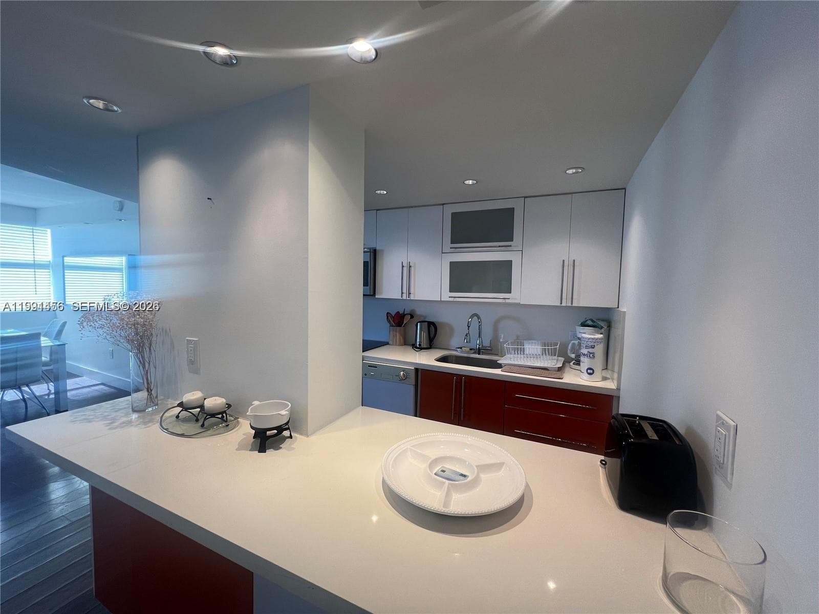 A11991456 — Miami Beach — 6