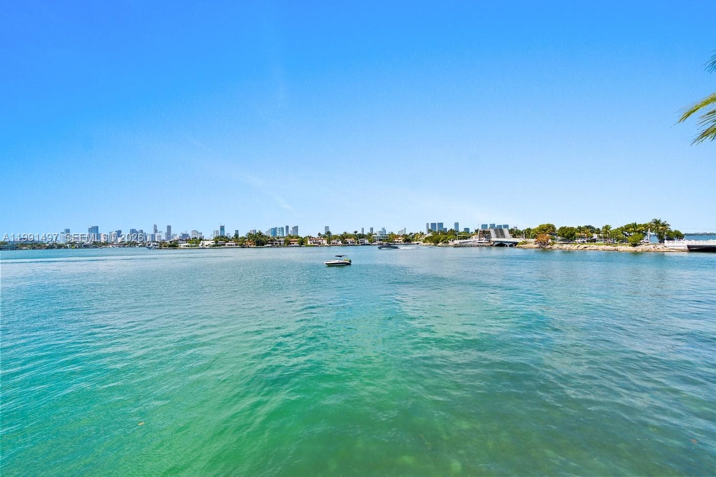 A11991497 — Miami Beach — 27