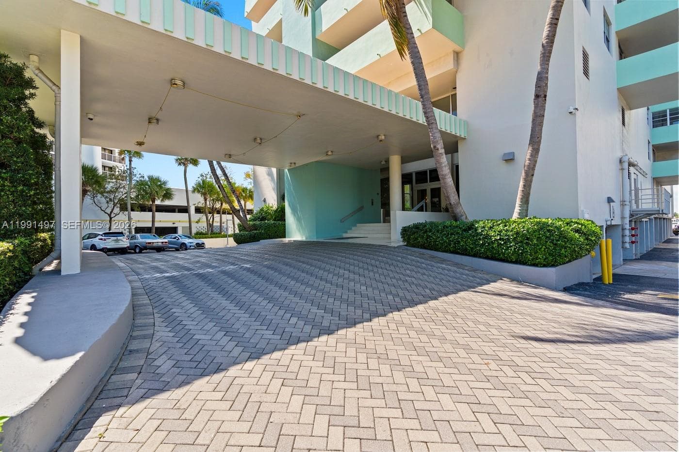 A11991497 — Miami Beach — 34