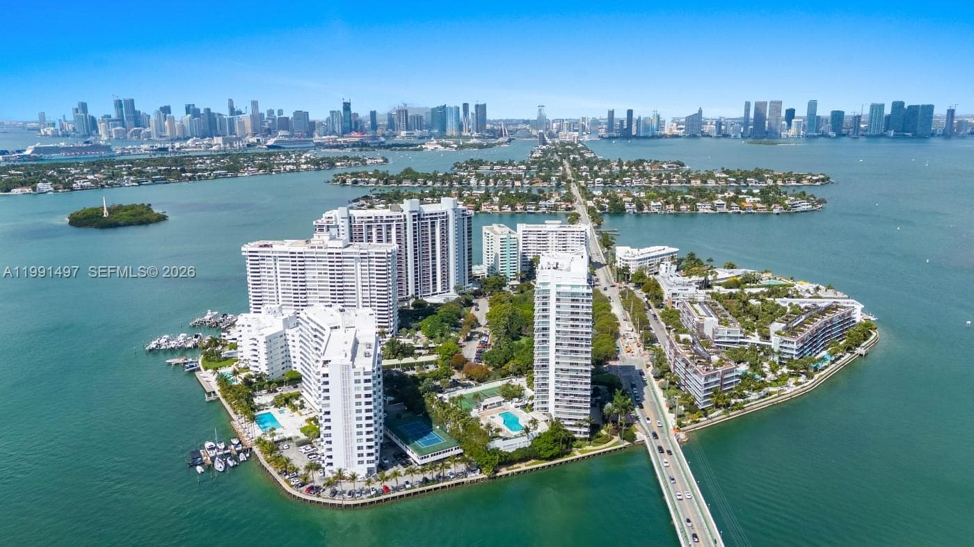 A11991497 — Miami Beach — 39