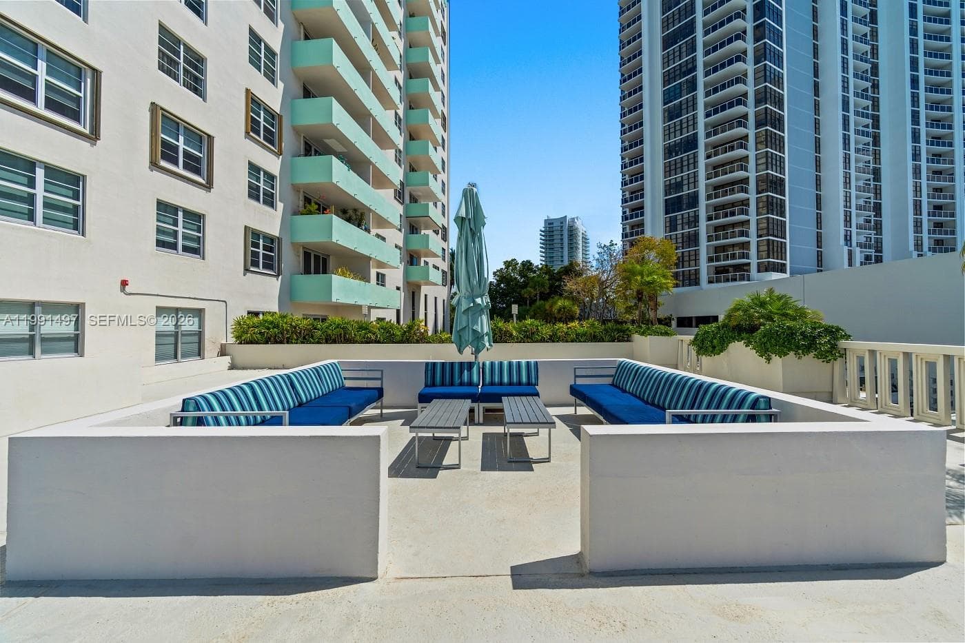 A11991497 — Miami Beach — 29
