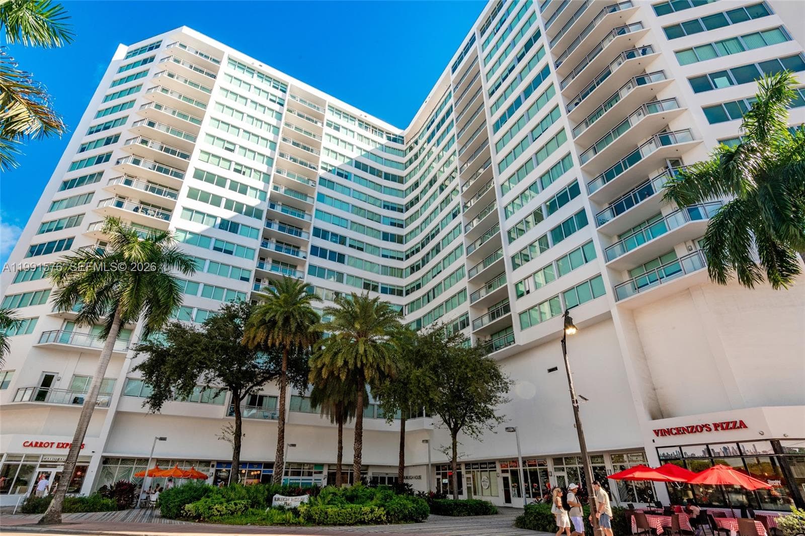 A11991576 — Miami Beach