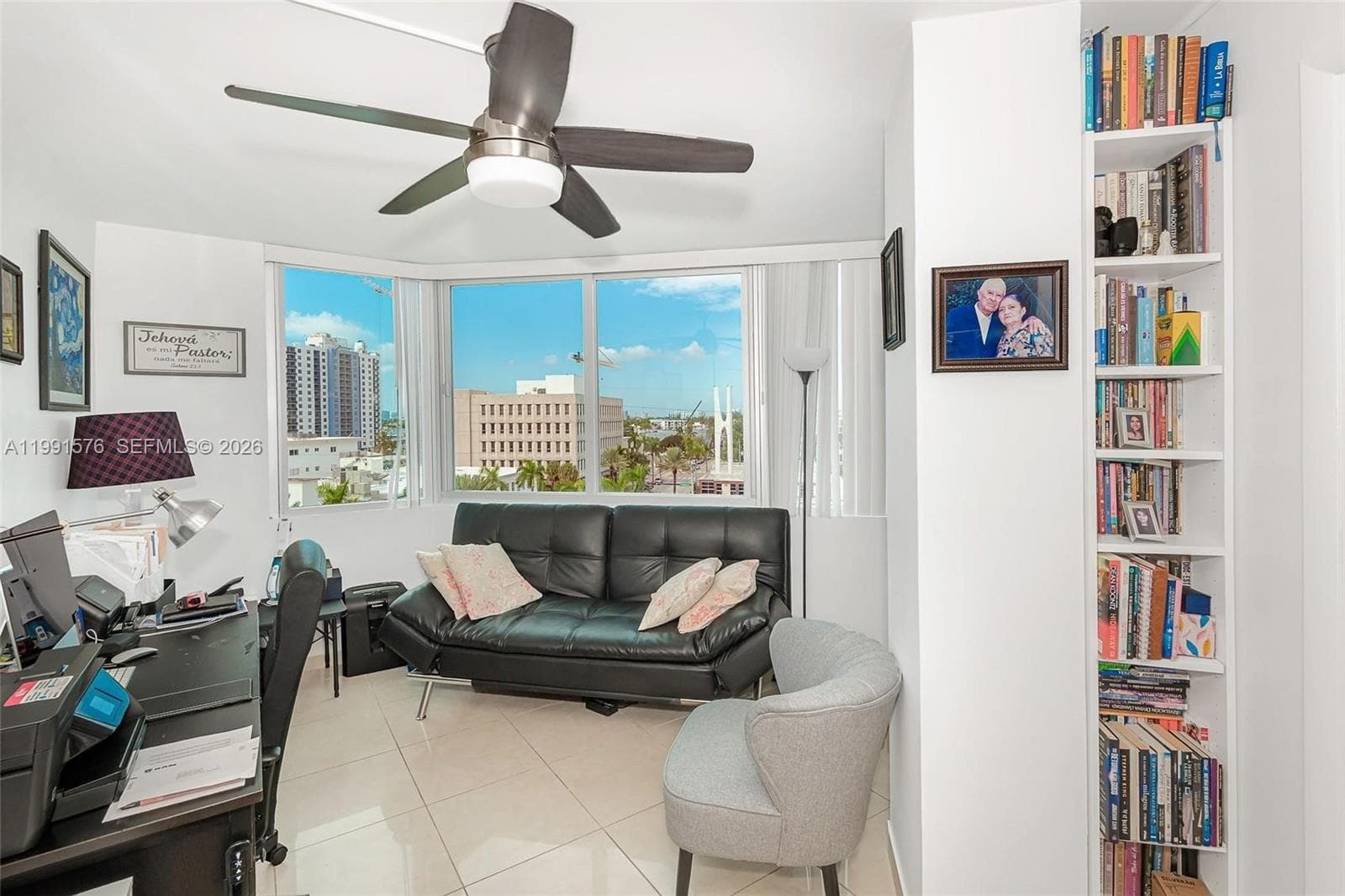 A11991576 — Miami Beach — 18