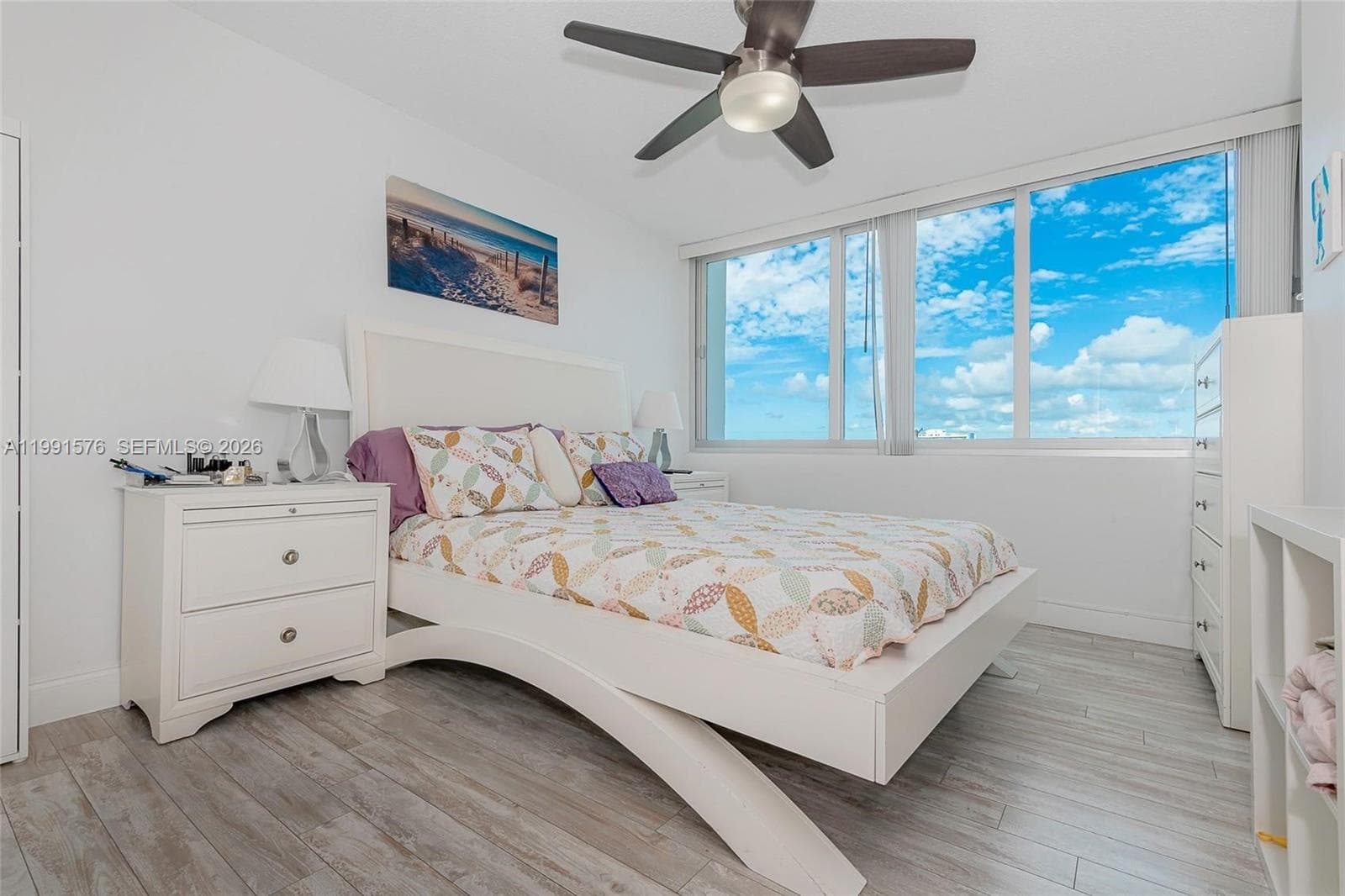A11991576 — Miami Beach — 25