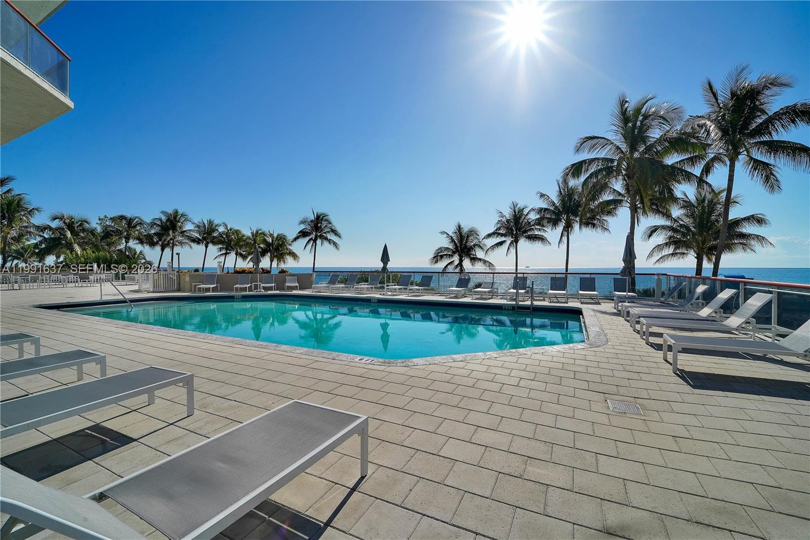 A11991637 — Miami Beach — 34