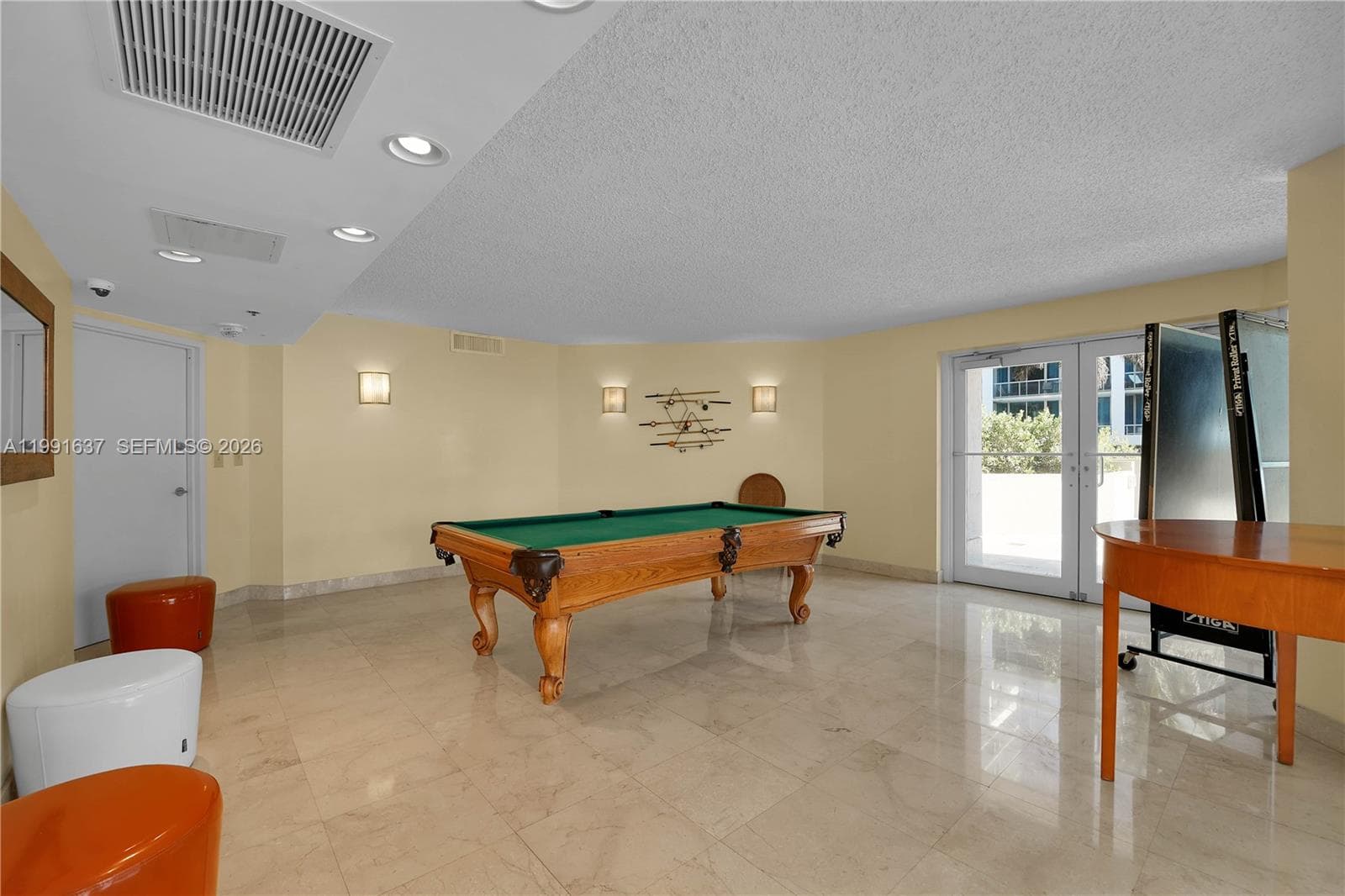 A11991637 — Miami Beach — 45
