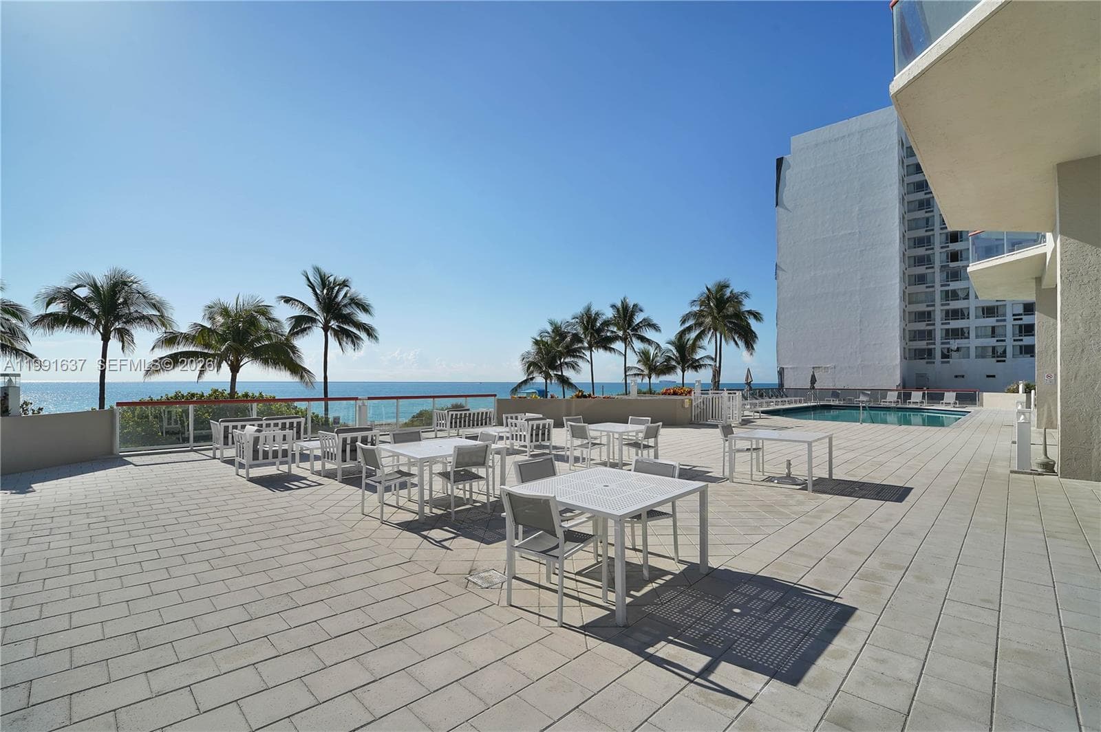 A11991637 — Miami Beach — 39