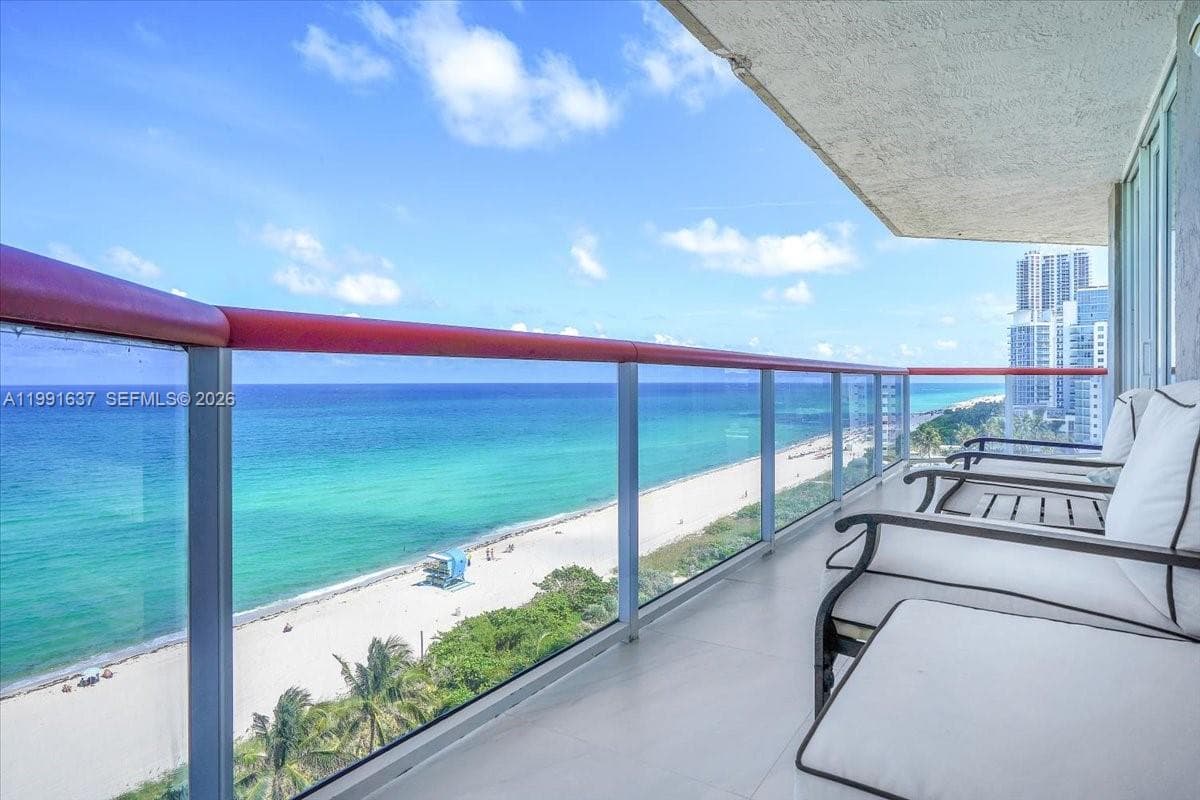 A11991637 — Miami Beach — 29