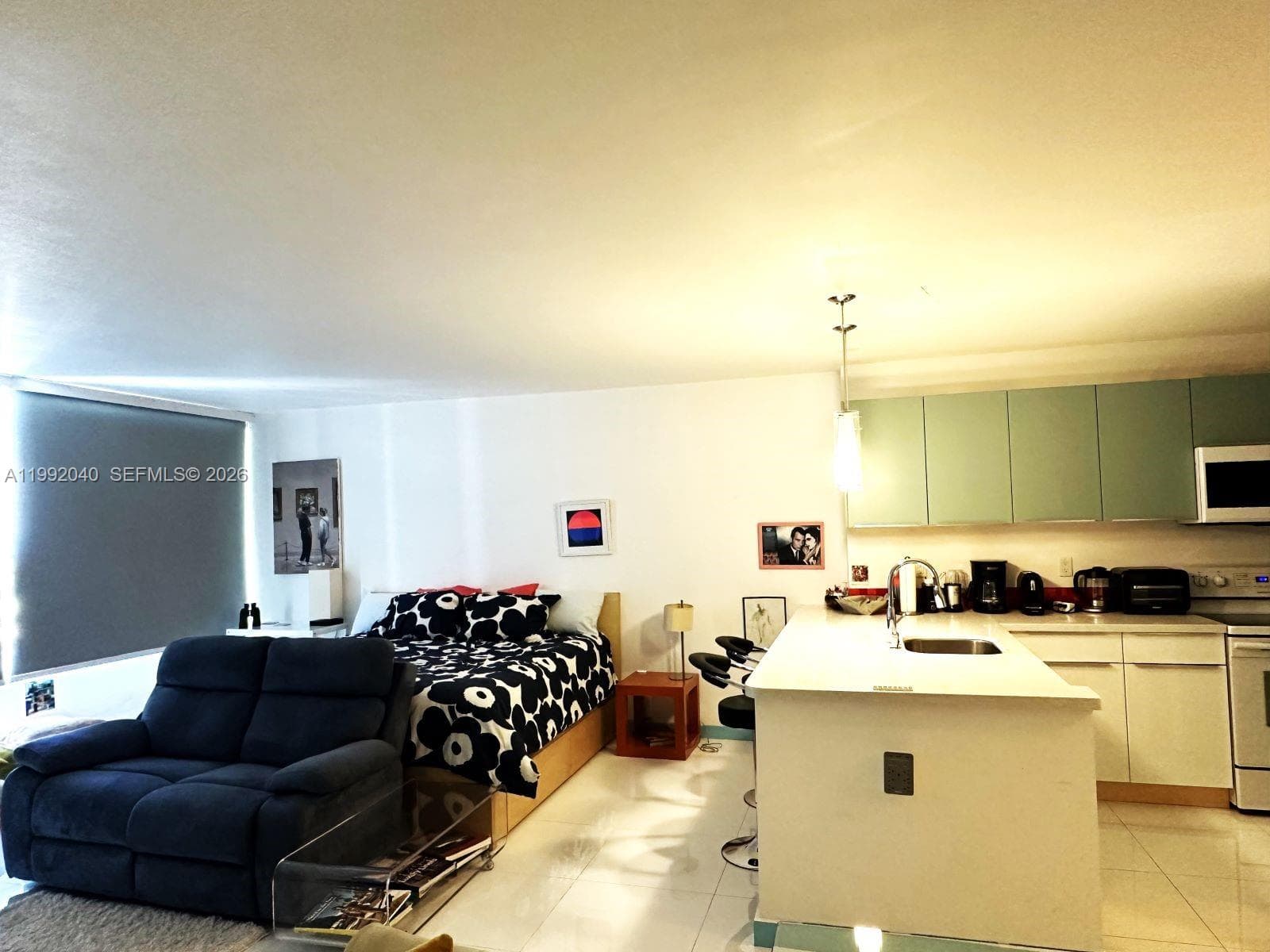 A11992040 — Miami Beach — 11