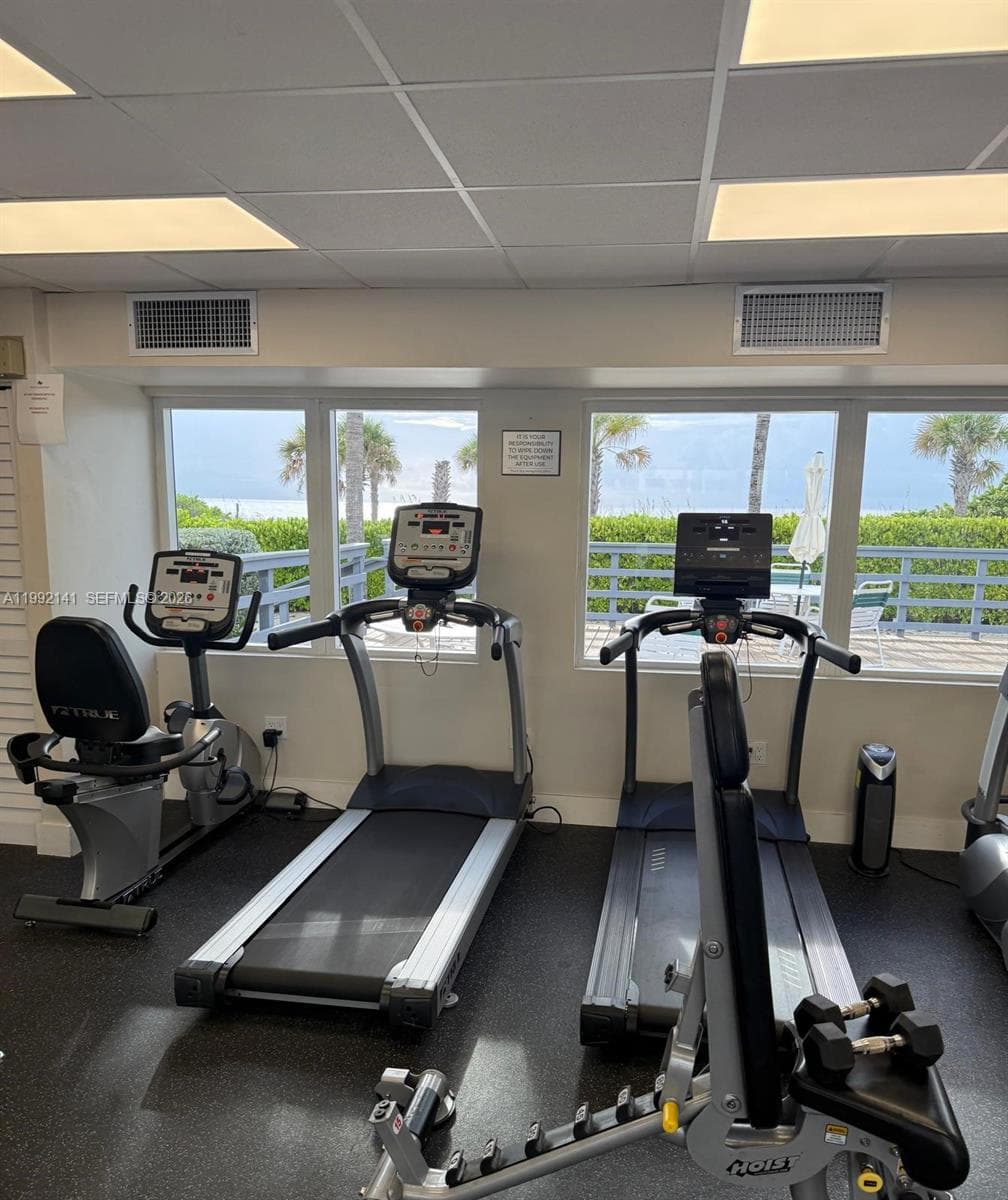 A11992141 — Miami Beach — 23