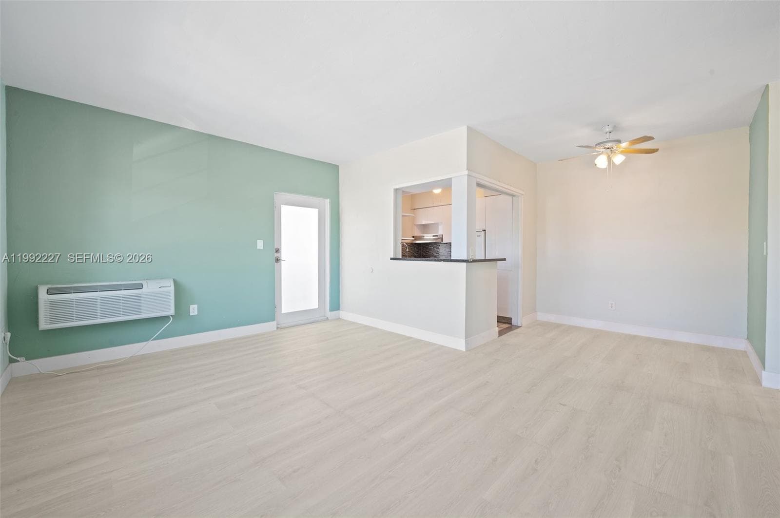 A11992227 — Miami Beach — 5