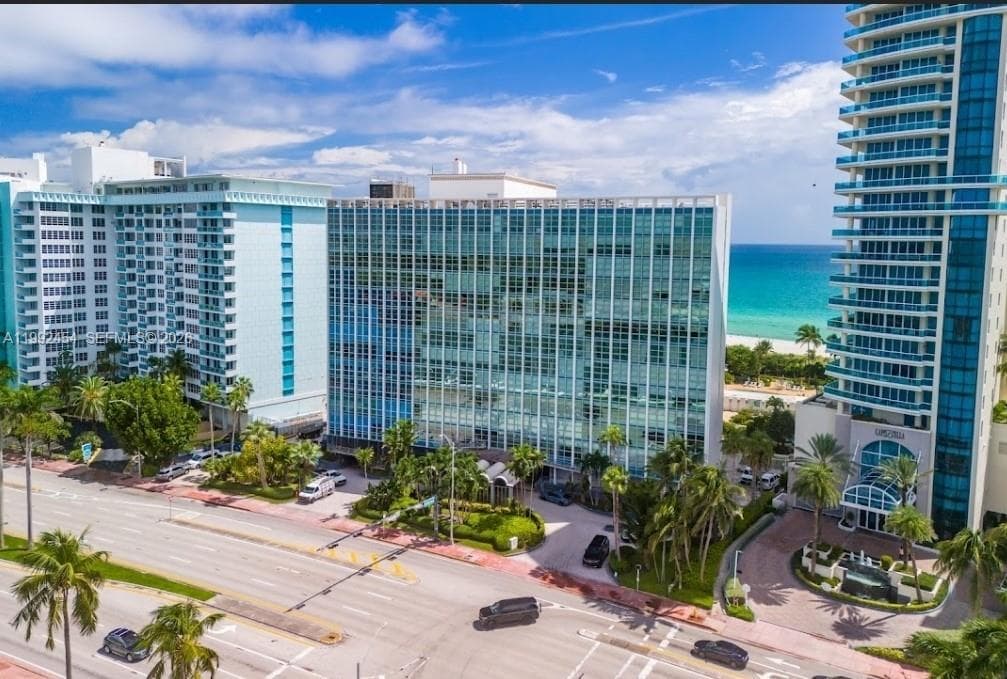 A11992454 — Miami Beach — 2