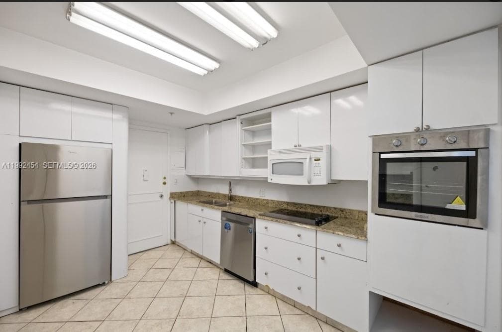 A11992454 — Miami Beach — 6