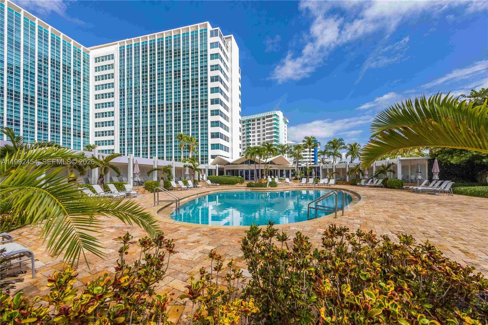 A11992454 — Miami Beach — 14