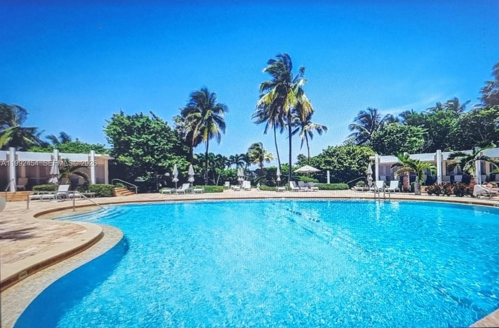 A11992454 — Miami Beach — 15