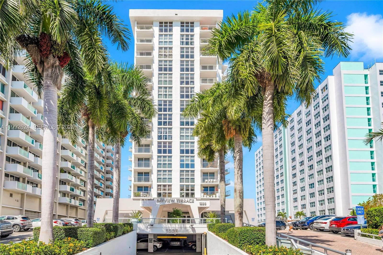 A11992624 — Miami Beach — 56