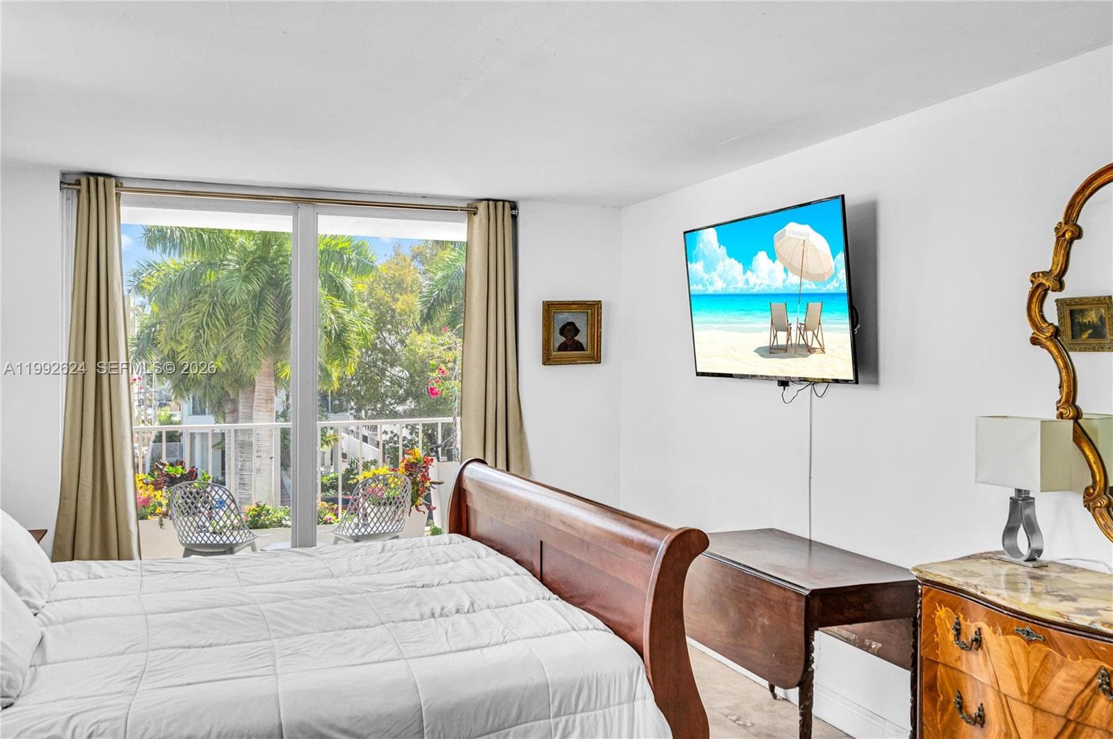 A11992624 — Miami Beach — 15