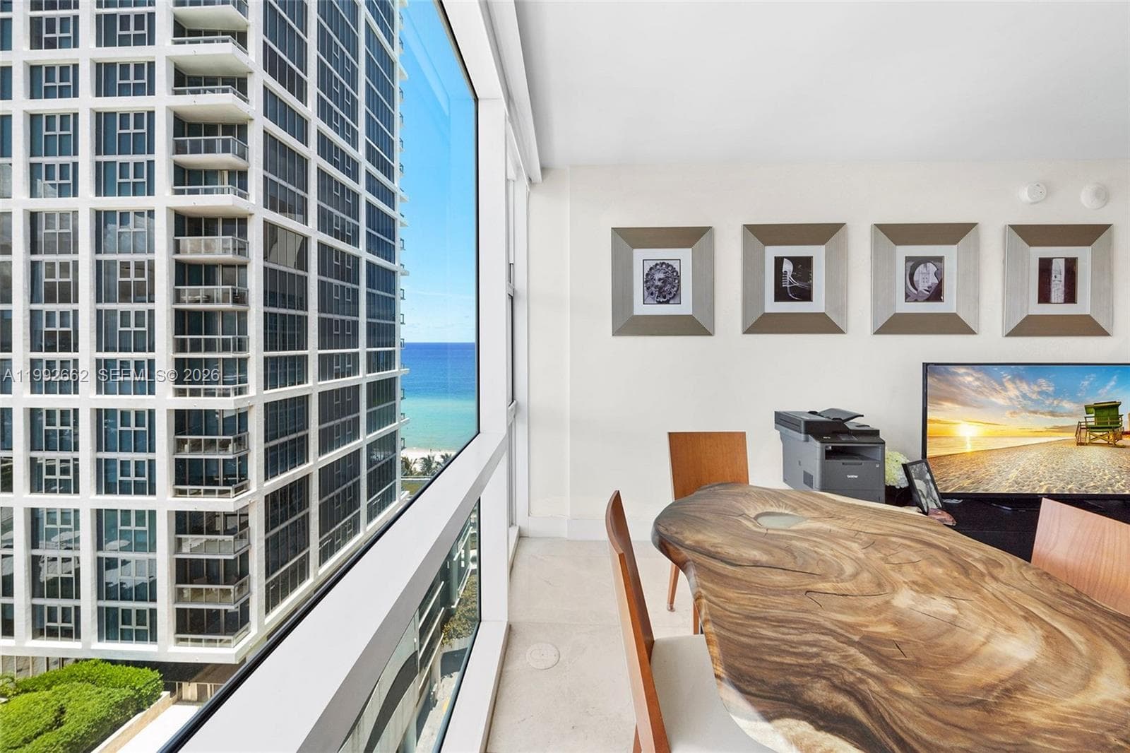 A11992662 — Miami Beach — 7