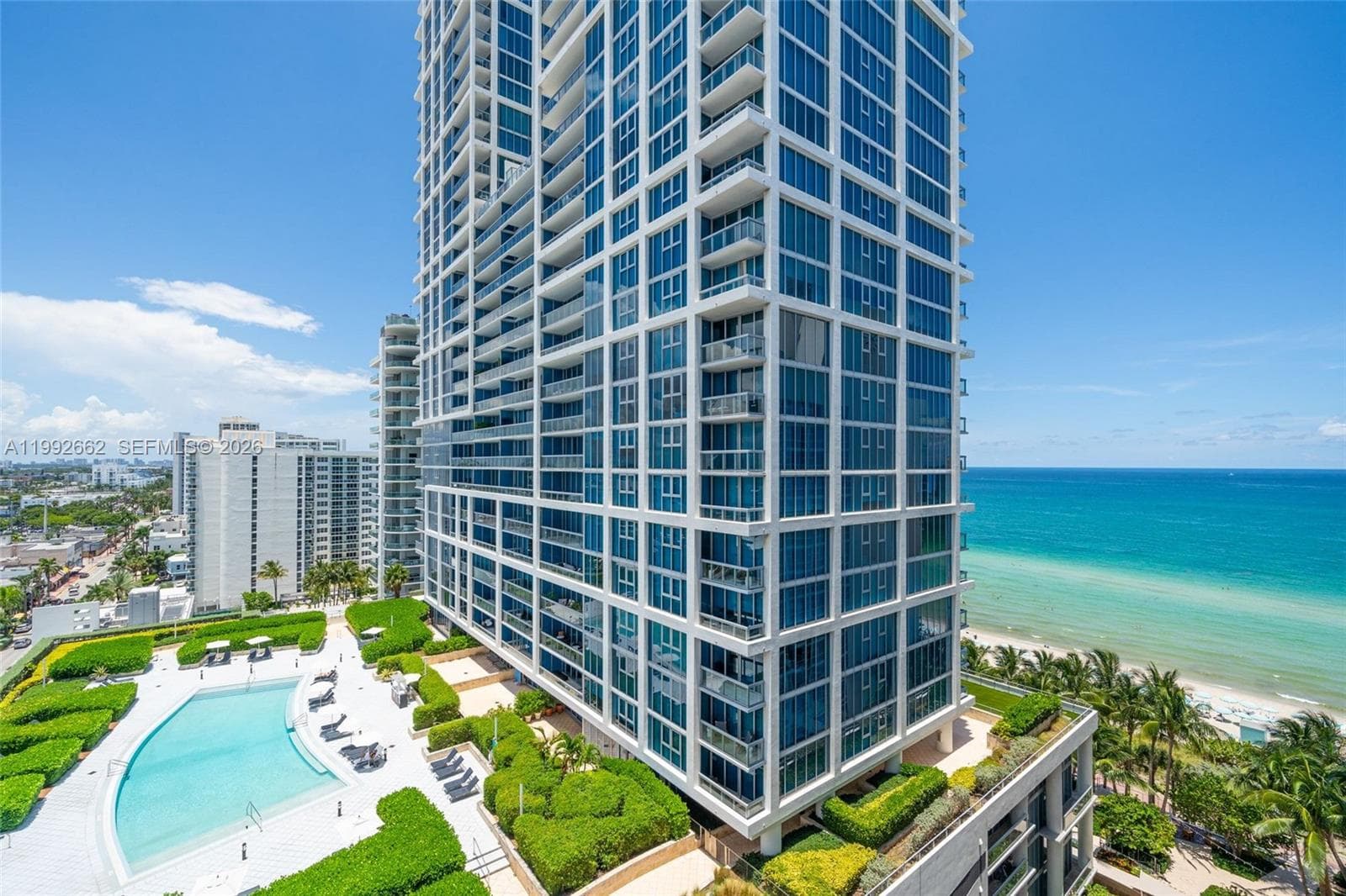 A11992662 — Miami Beach