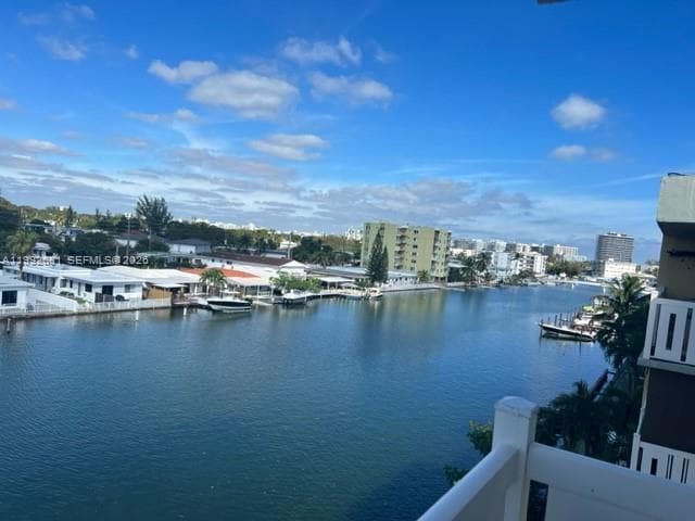 A11992681 — Miami Beach