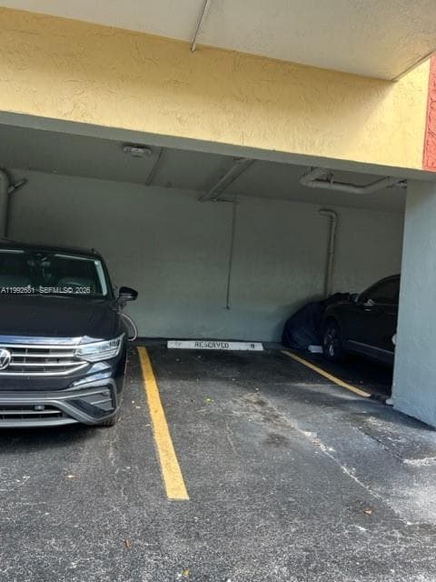 A11992681 — Miami Beach — 35
